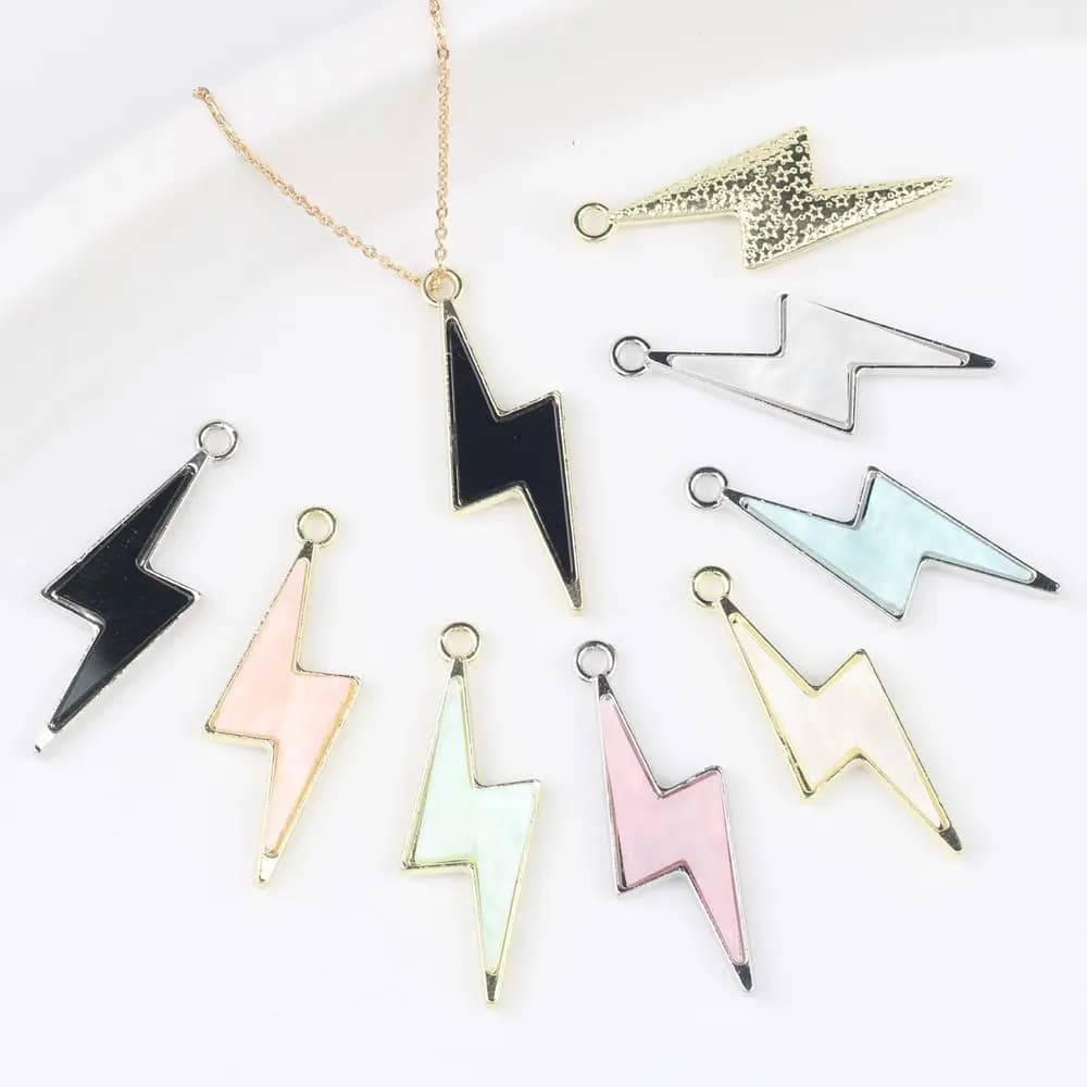 6 pcs 10*32 MILLIMETRIES In Zinc Alloy Resin Lightning Pendants And Pendants for World Bracelet Necklace DIY Accessories