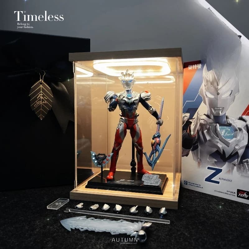 Action Figure da Collezione Ultraman Z - Modello Premium da Esposizione - Nuovo di Zecca, Disponibile