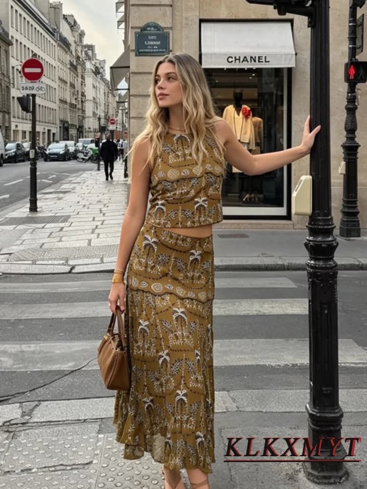Women Fashion Embroidery Print Sets Sexy Hollowed-Out O-Neck Collar Sleeveless Top+Long Skirts Summer Vacation New 2 Pieces