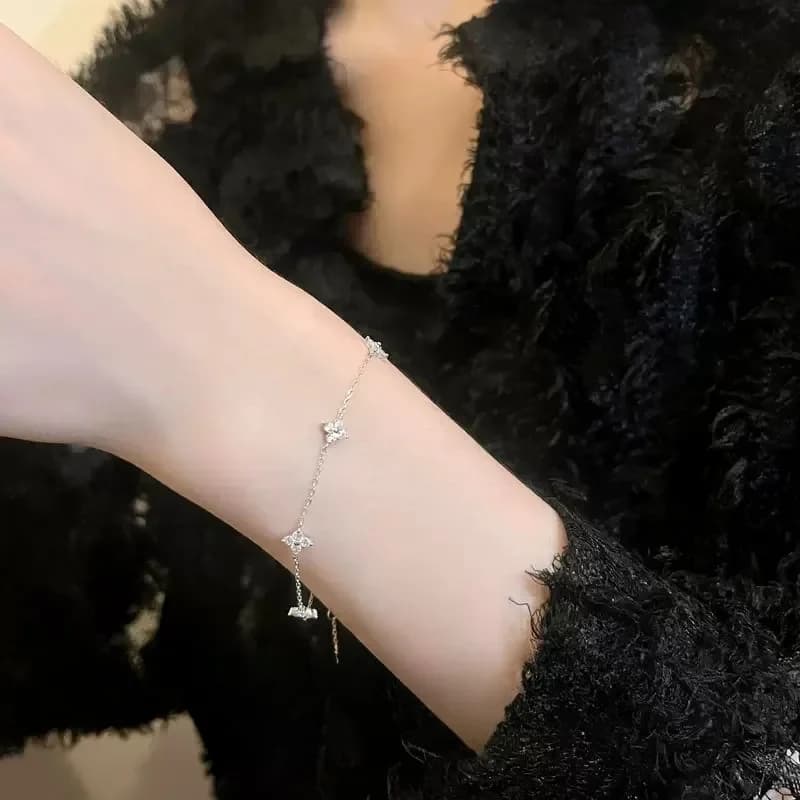 Personality Trendy Four Leaf Crystal Flower Bracelet for Women Charm Gold Color Stainless Steel Korea Bangle Jewelry Colorfast
