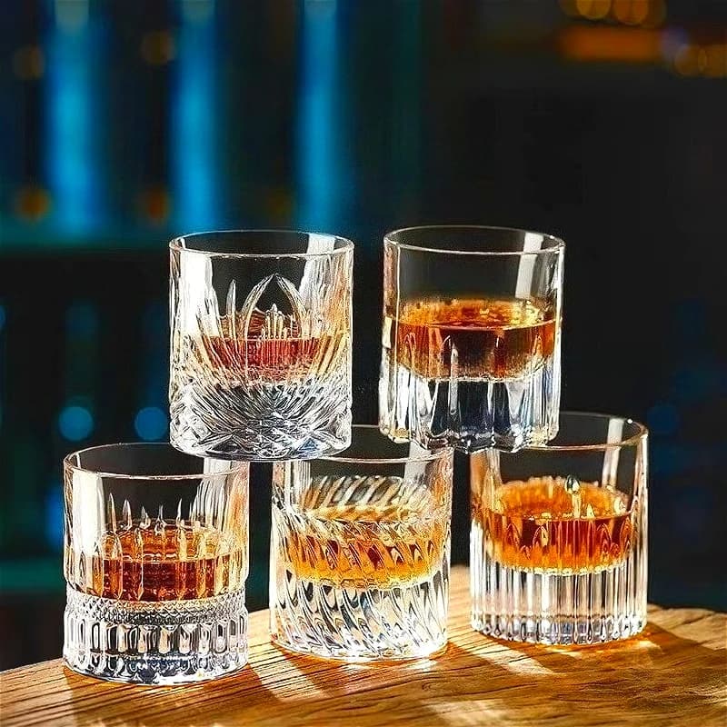 Bicchiere da whisky premium da 300 ml Bicchiere da cocktail trasparente Tazza classica Tazza di vetro con fondo spesso Bicchiere da vino estero Vetreria per feste