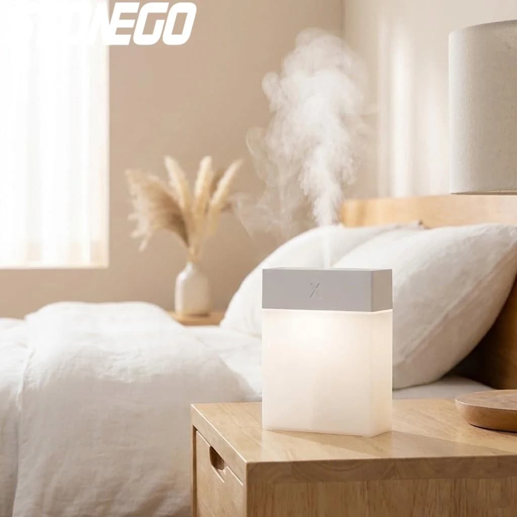 Umidificatore USB Portatile da 280ml per Auto, Generatore di Nebbia con Luce Notturna e Funzionamento Silenzioso per Interni Veicoli