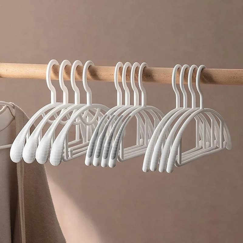 Home Use Thickened Thickened Clothes Hangers No Trace Shoulder Angle Not Easy to Slip off Clothes Hangers for Hanging Clothes...