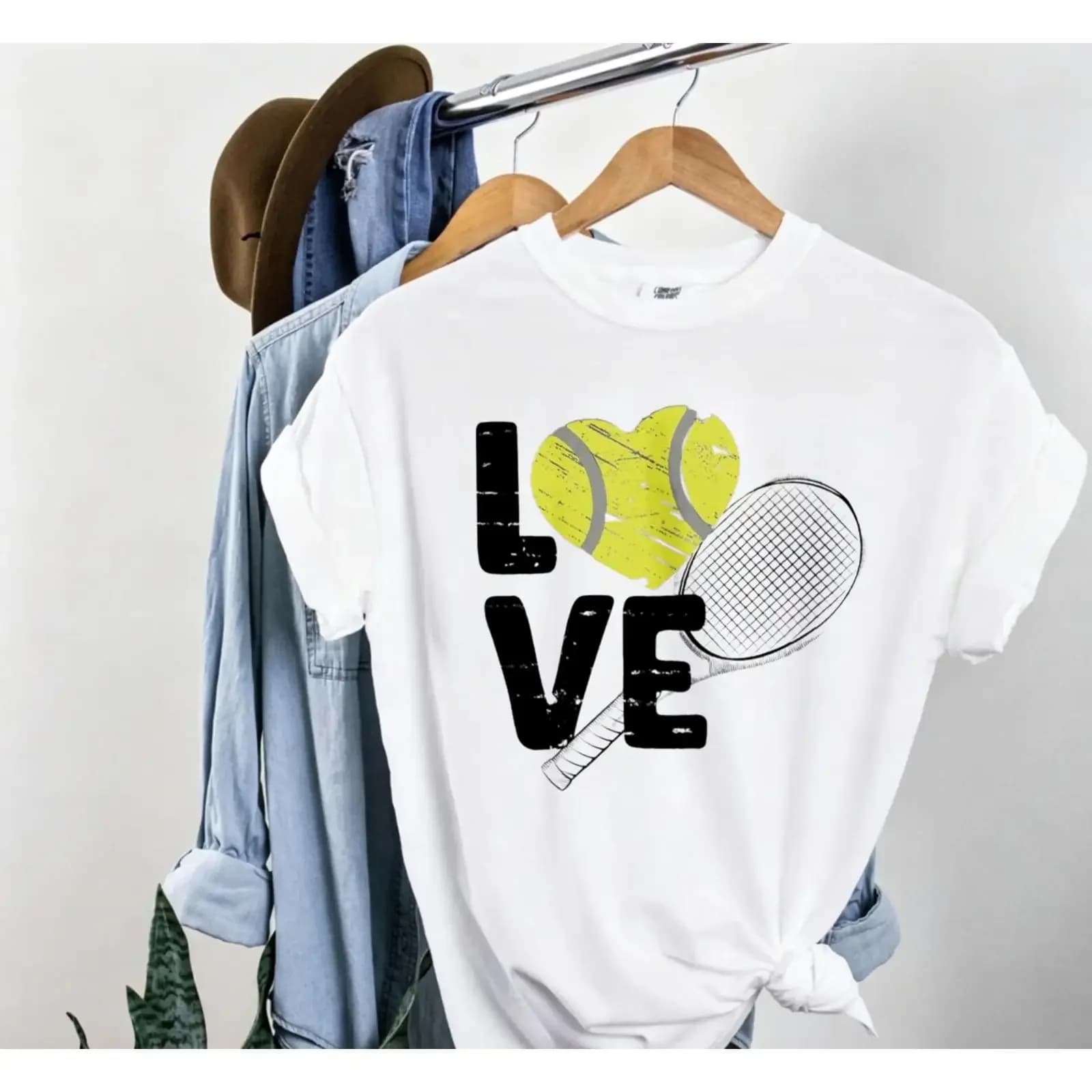 Love Tennis Heart Shaped Ball Racket Distressed White Oversized Cotton T Shirt Retro Player Match Day Casual vintage Washed