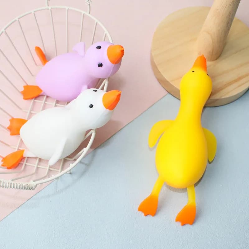 1 Pezzo Giocattolo Antistress Morbido e Lento da Reintegrare nella Forma Originale, a Forma di Oca/Anatra e Pinguino con Glitter, Simpatico Giocattolo Antistress, Palla Antistress