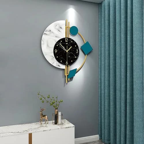 Nordic Marble Quartz Wall Clock 48 × 56 cm Mirror Dial Silent Trumpet Design