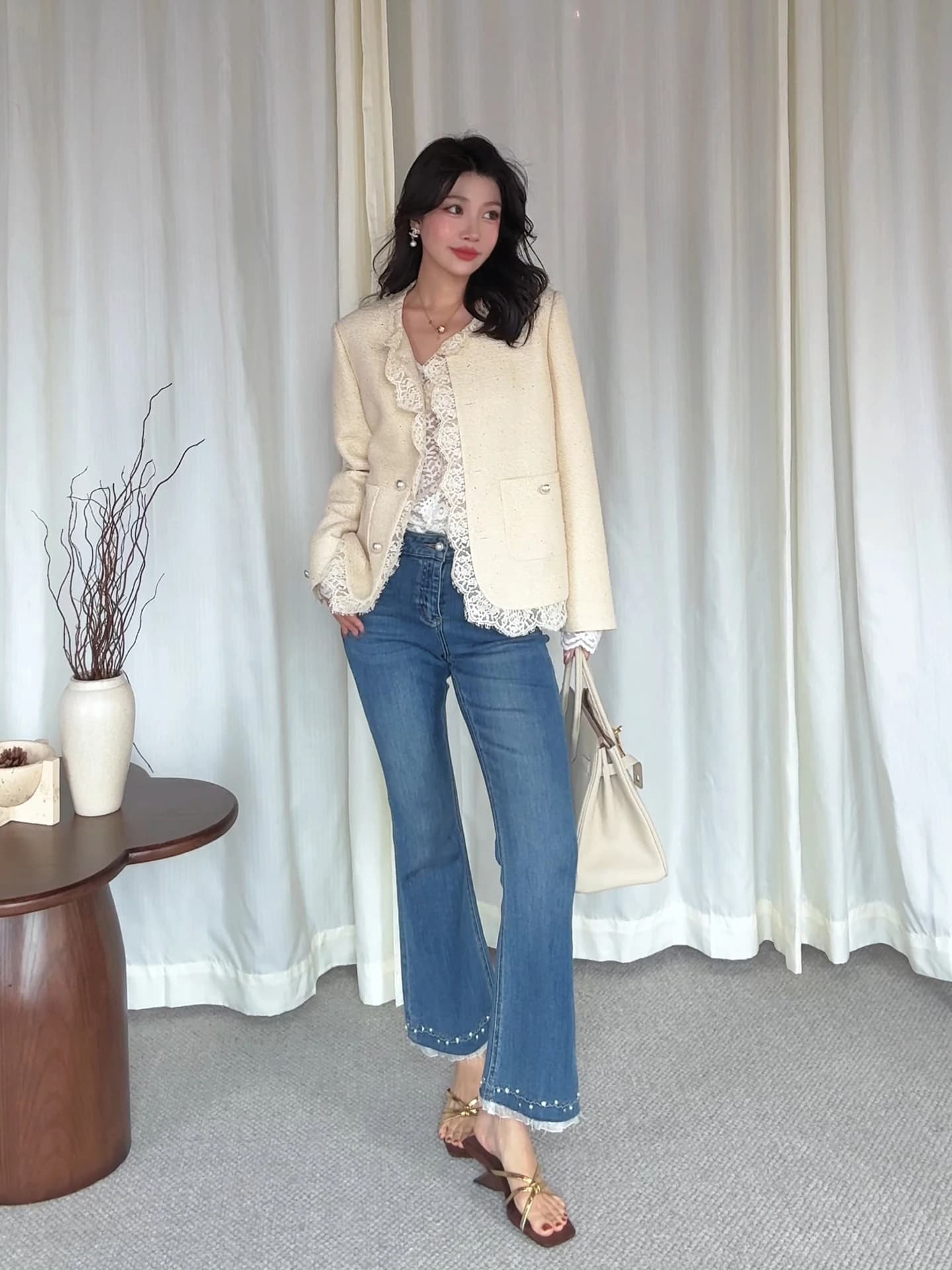 Jeans ME Pearl Bell Bottom a Vita Alta Effetto Snellente, Pantaloni in Denim a Tre Quarti, Nuovi Arrivi Primavera 2026, Marca di Lusso con Ricche Applicazioni di Perline