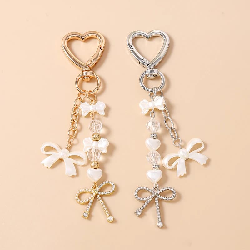 Portachiavi con Fiocco e Cuore, Ciondoli in Cristallo e Perle per Donna e Ragazza, Decorazione Borsa, Fai da Te, Regali Fatti a Mano