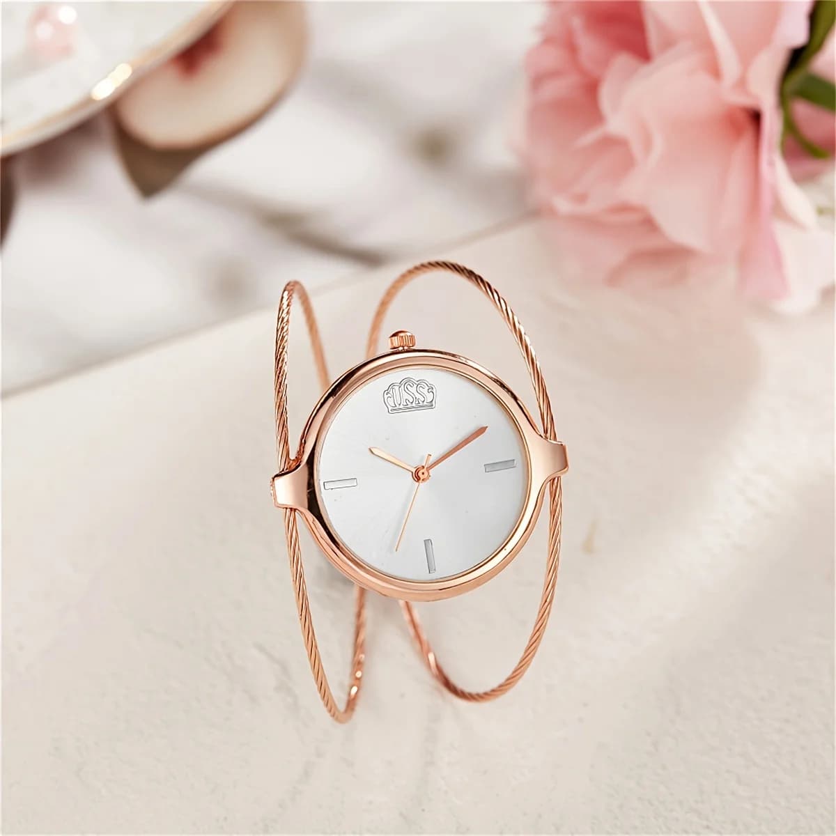 Orologio al quarzo da donna casual alla moda, orologio con bracciale rotondo, elegante orologio da donna in lega, orologio al quarzo.
