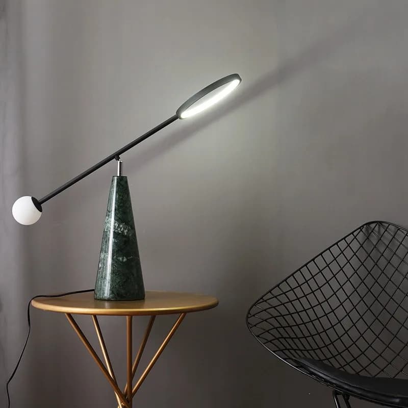 Lampada da scrivania in marmo, soggiorno e studio postmoderni, decorazione di design, illuminazione regolabile per testiera del letto in stile nordico
