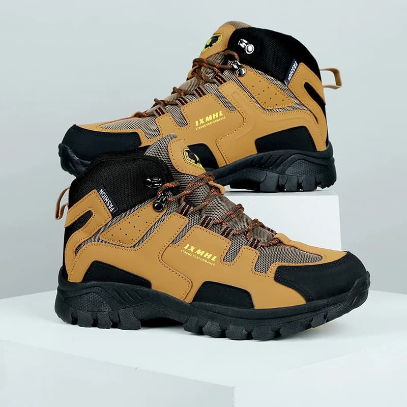 Winter New Designers Leather Hiking Shoes Men Winter Outdoor Mens Sport Shoes Trekking Mountain Athletic Shoes Man
