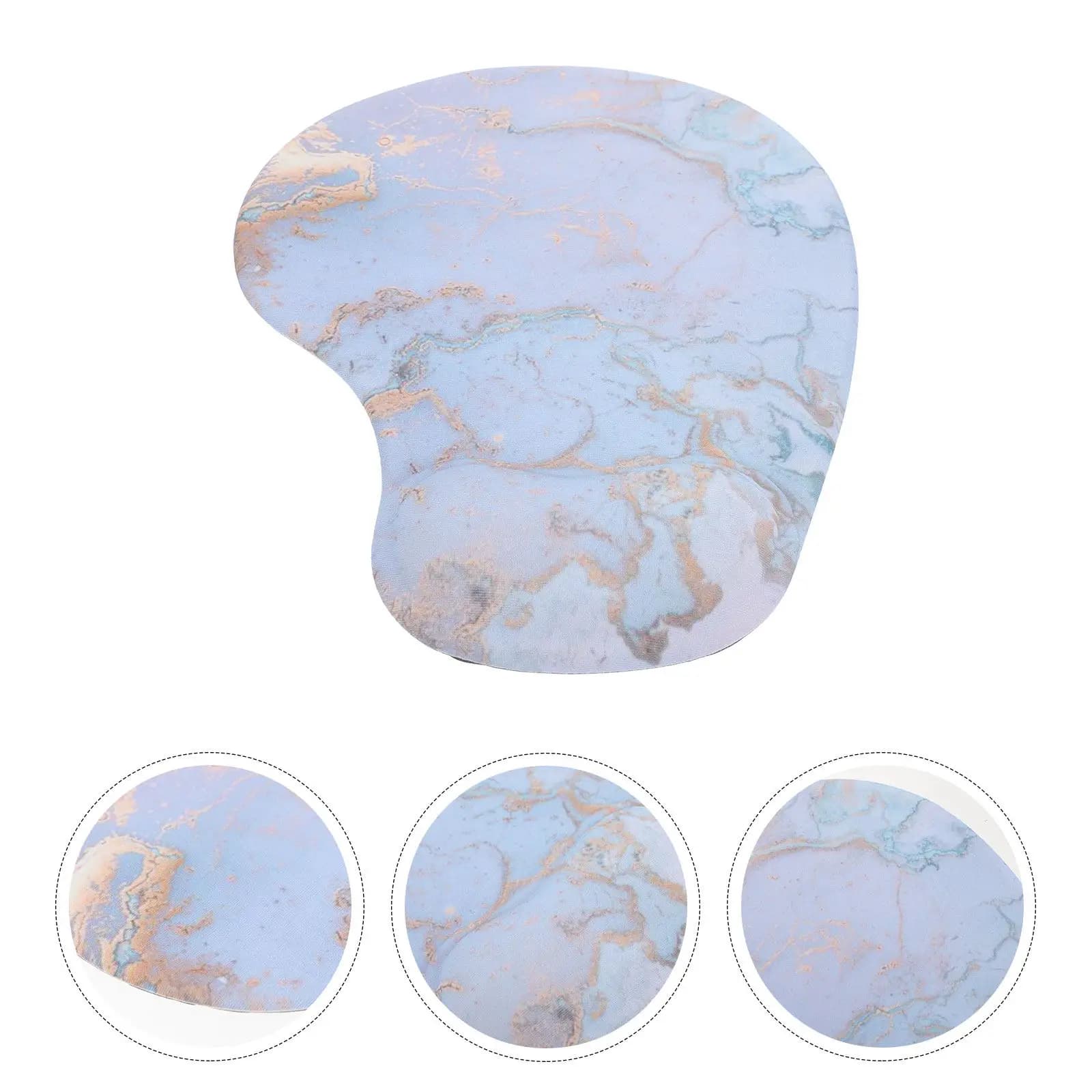 Tappetino per mouse in memory foam con design in marmo, supporto ergonomico per il polso, base antiscivolo per ufficio, casa, gaming e computer.