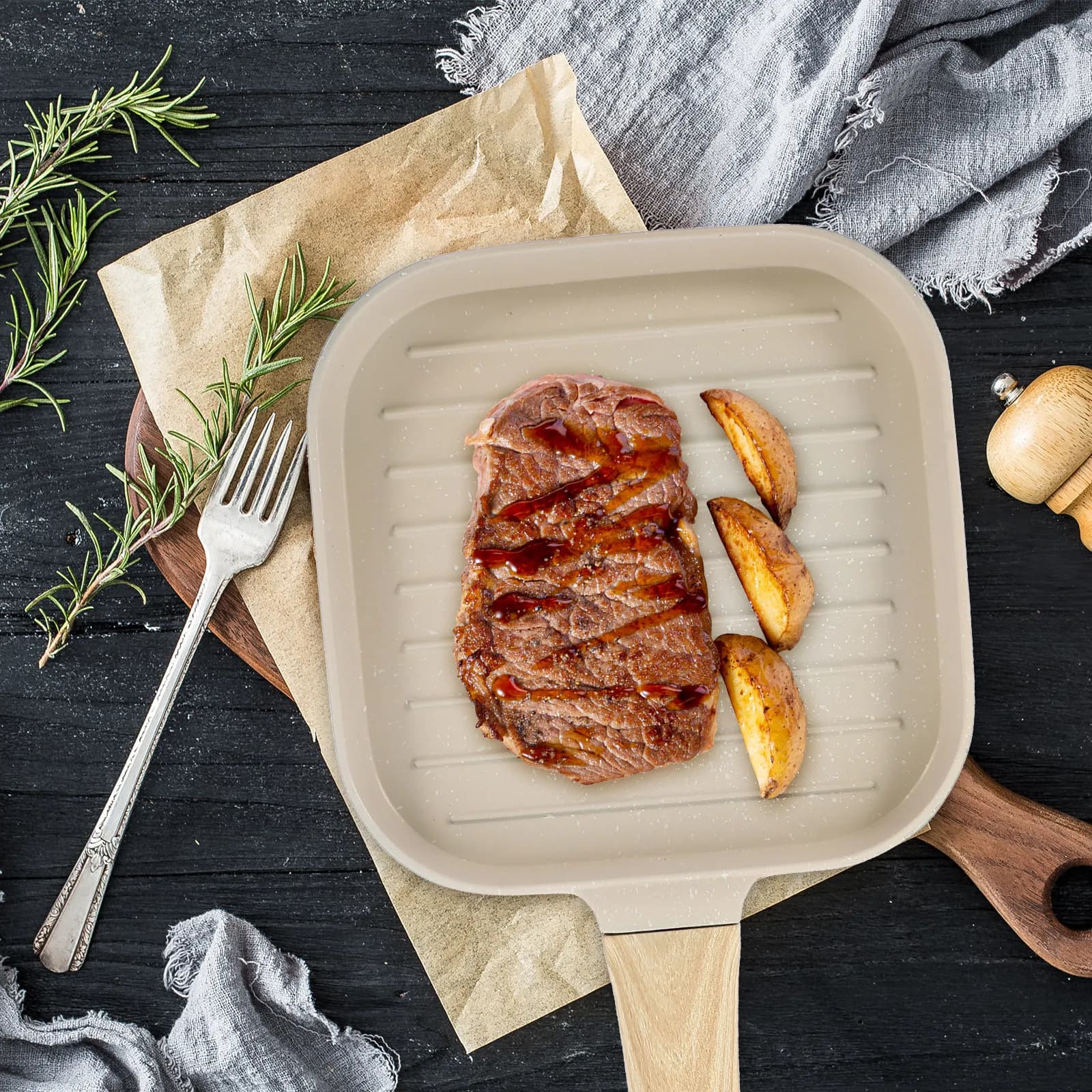 Anti-adhesive Basket for Steaks, Pancake, Omelette, Domestic Cooking, Cooking Plate, BBQ Plate