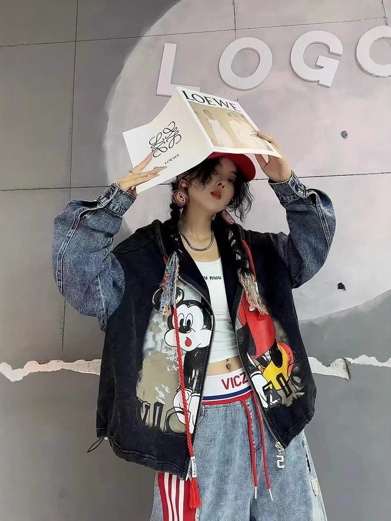 Women's Oversized Denim Sleeve Hoodie Spring 2026 Cartoon Letter Print Patchwork Frayed Jacket Casual Slimming Cotton Blend