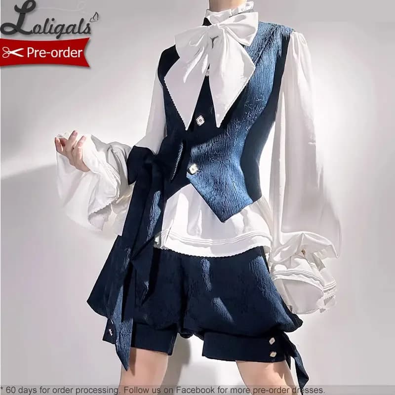 Ouji Lolita Outfit Mantello con cappuccio vintage blu royal / Pantaloncini a fiori / Gilet di Princess Chronicles ~ Rabbit Run