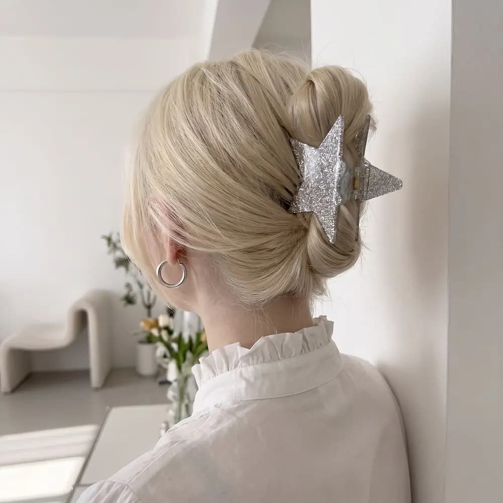 Temperament Y2K Star Hair Claw Geometric Spicy Girls Large Shark Clip Sequins Hairpin Five-pointed Star Hair Clip Headwear