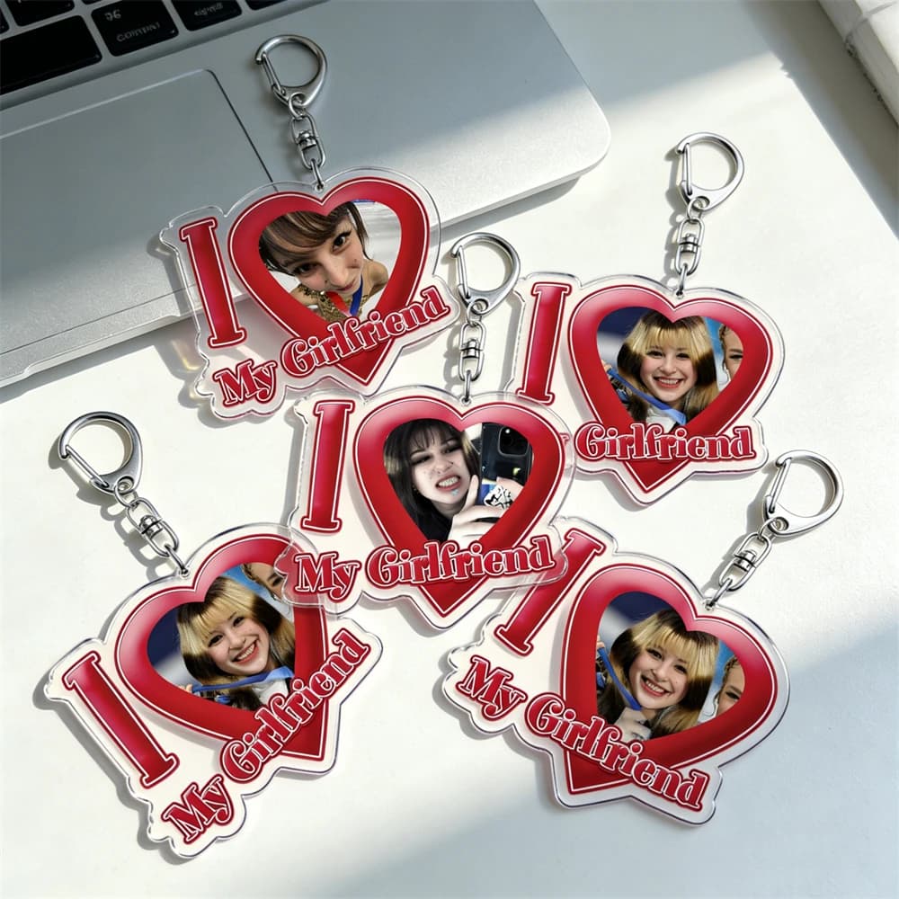 Portachiavi 'I Love My Girlfriend Alysa Liu' per Accessori, Medaglia d'Oro per Pattinaggio Artistico su Ghiaccio, Gioiello Regalo per Amici e Fan