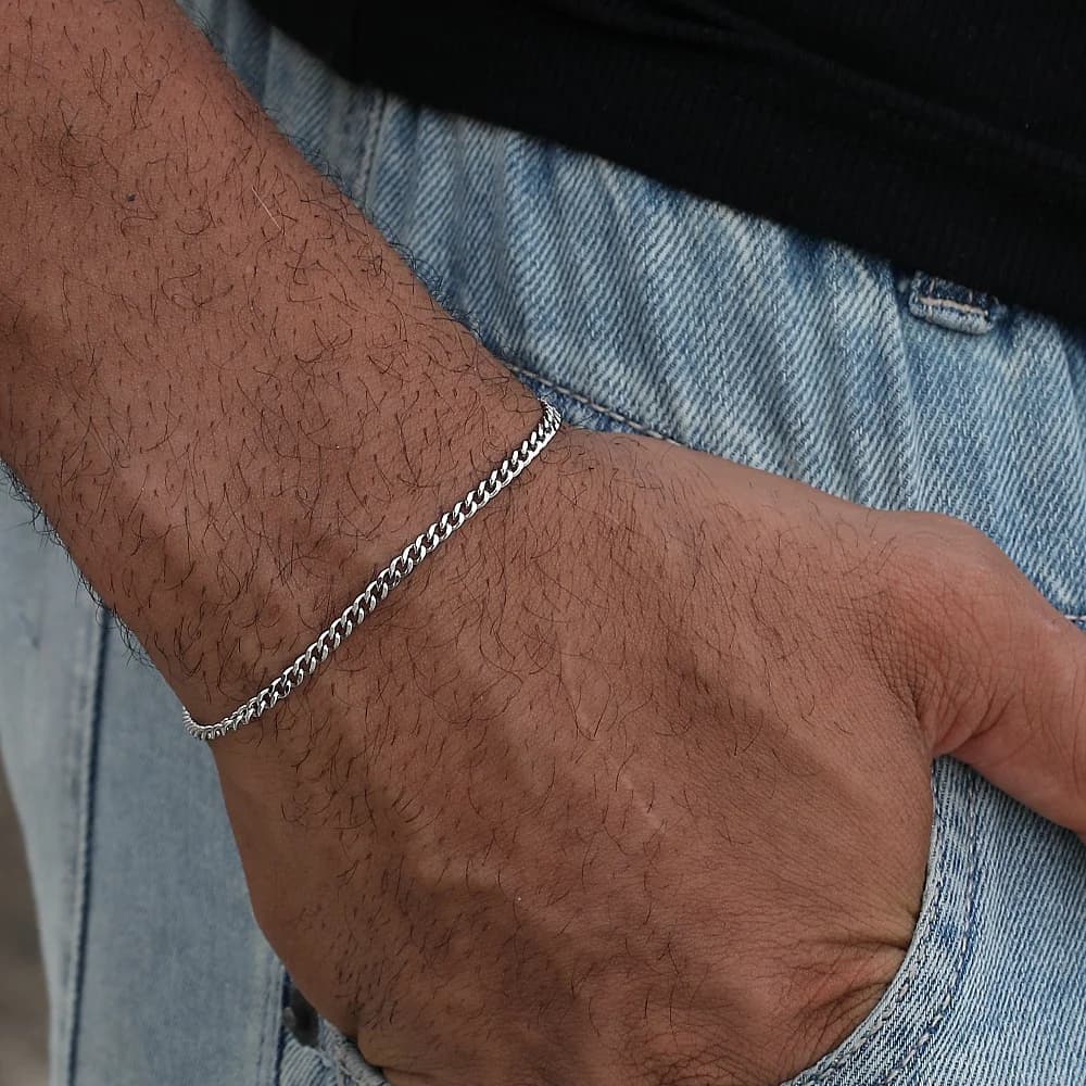 Bracciale a catena cubana in acciaio inossidabile da 3 mm Bracciale da uomo in acciaio al titanio color oro Bracciale alla moda per gioielli di moda per le donne