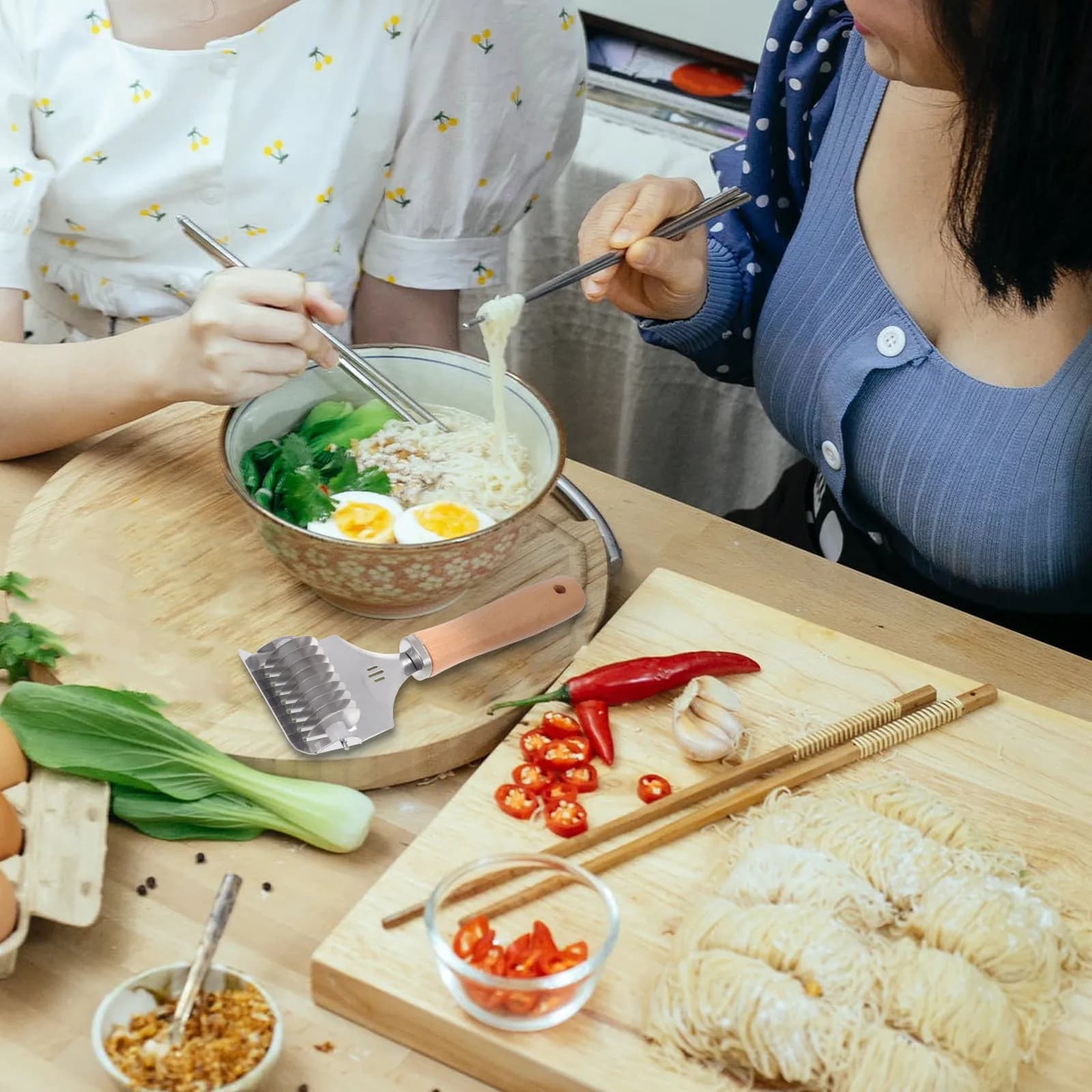 1 pz Macchina Professionale per Pasta Tonda in Acciaio Inossidabile, Affettatrice Manuale con Foro di Stoccaggio, Taglio Delicato e Facile, Funzionamento Fluido
