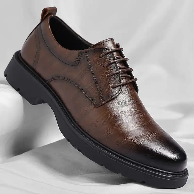 Ciabatte da corsa su strada autunnali con tacco spesso Scarpe vulcanizzate da uomo Scarpe da tennis da uomo Sneakers Sport Twnis Marche famose di alto livello