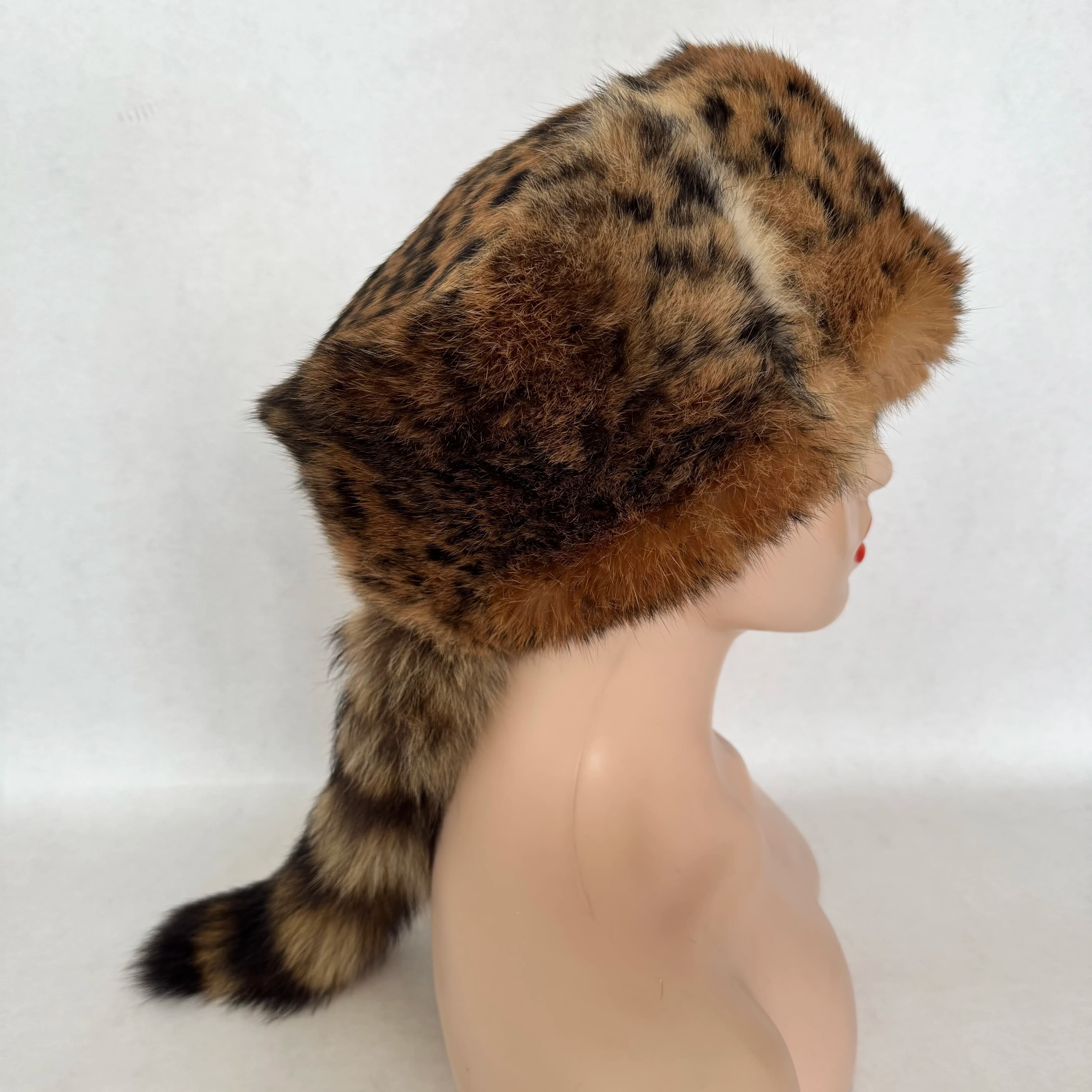 Cappello in Vera Pelliccia di Procione con Coda per Uomo e Donna, Stile Davey Crockett, Cappello Ushanka Russo in Pelliccia di Coniglio