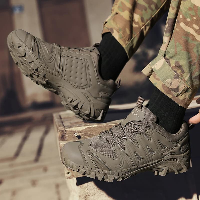 Scarpe da trekking da uomo antiscivolo, stivali tattici bassi, comode, casual, con lacci, resistenti, traspiranti, scarpe sportive piatte da uomo