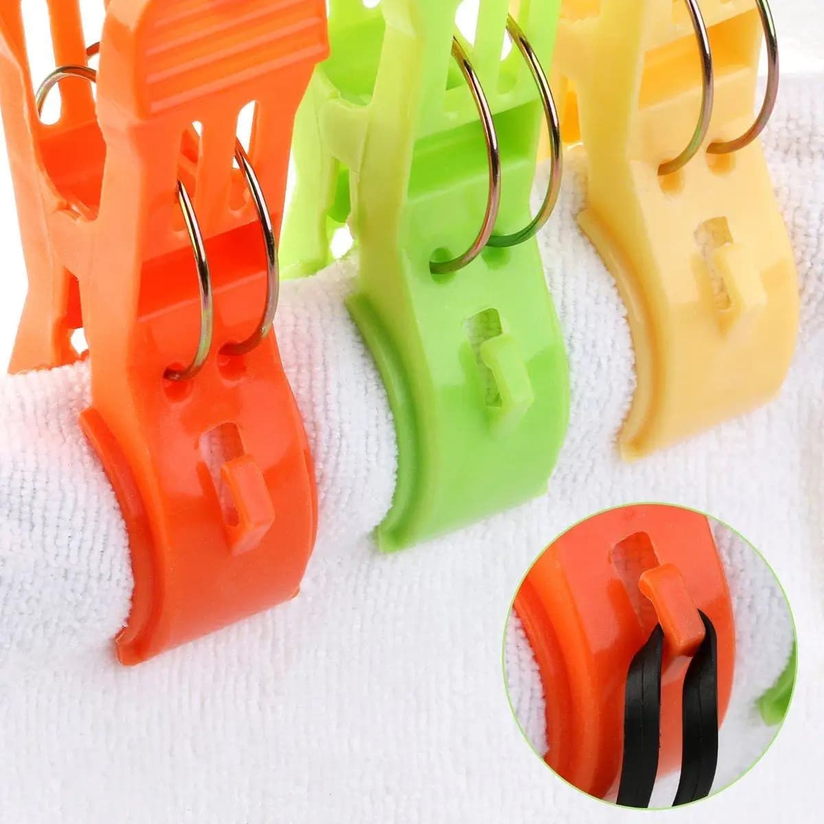 12Pcs Windproof Clothes Clips Heavy Duty Plastic Towel Clamps for Beach Chairs Lounge Frames Quilts Duvet Covers Clothes Hangers