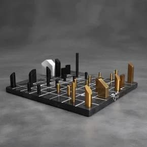 Scacchiera in marmo di lusso Set di scacchi dorati in metallo Quadrato geometrico Check King Figurine decorative Giochi da tavolo Decorazioni per la casa moderne
