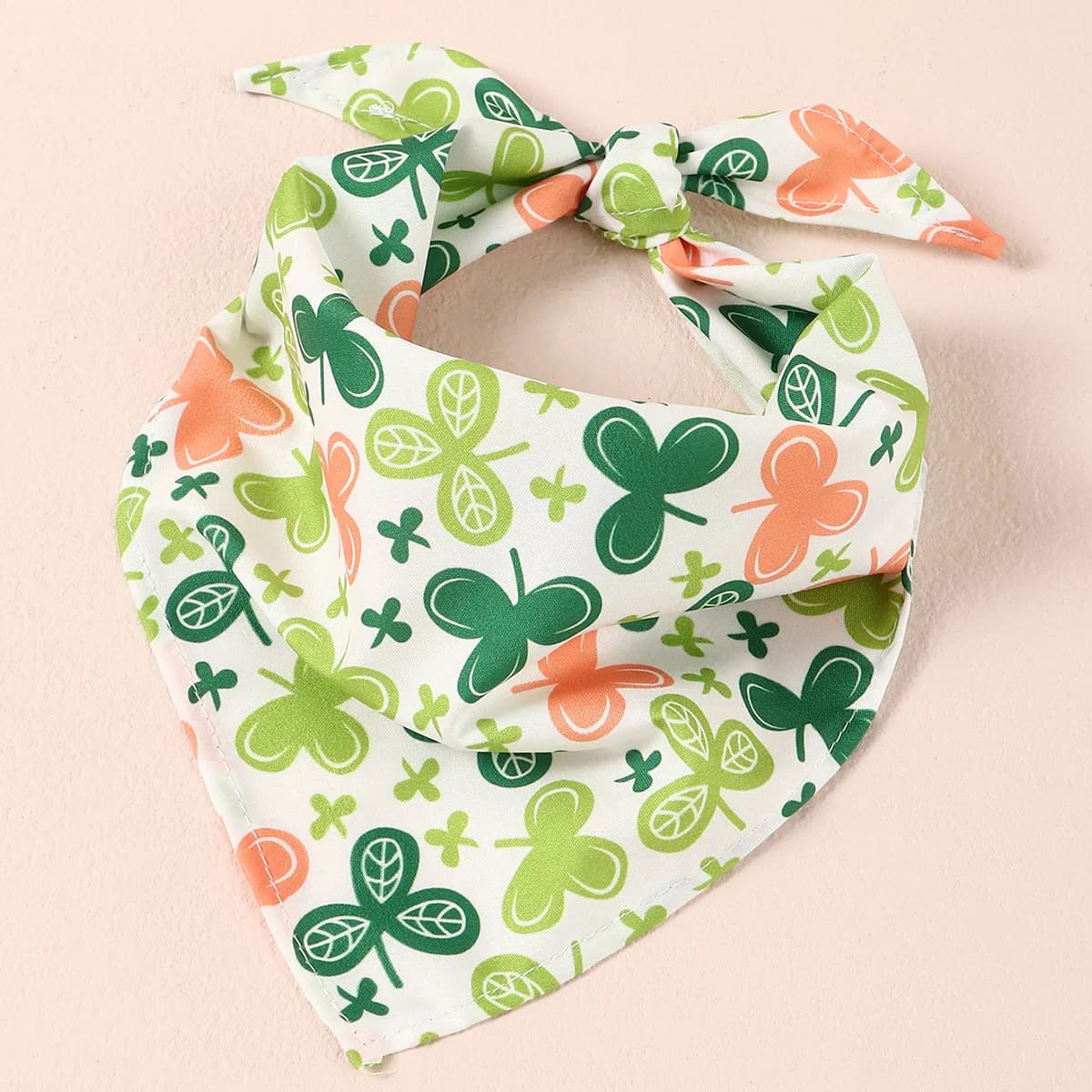 Green Leaves Series Pet Wet Towel, Adjustable Soft and Breathable Triangle Pet Scarf with Cartoon Leaf Pattern, Dog Head Towel