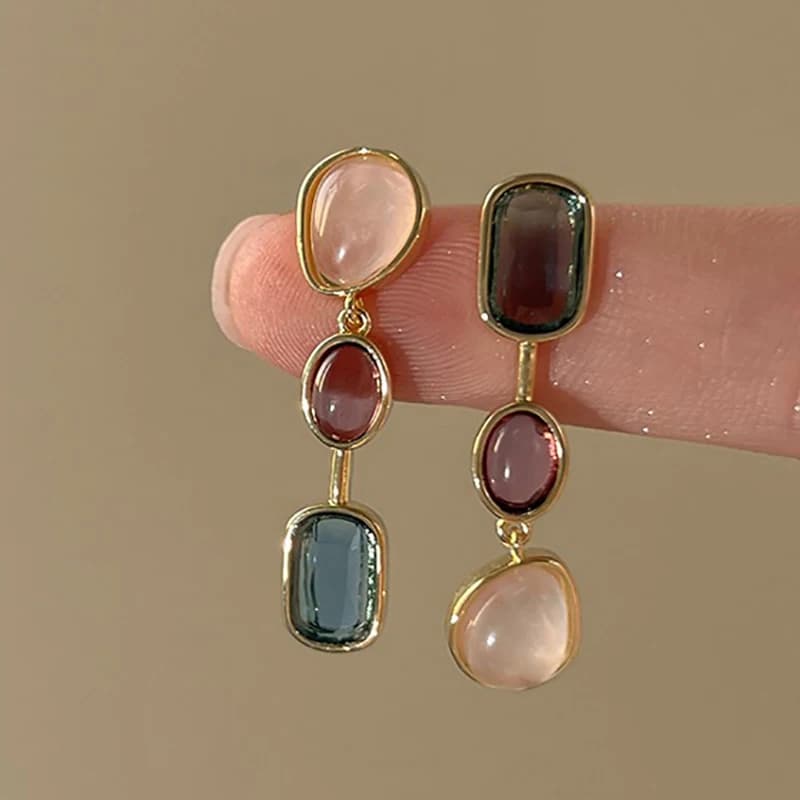 Orecchini asimmetrici con gemme colorate per donna Orecchini in argento con ago medio antico a contrasto Design Sense