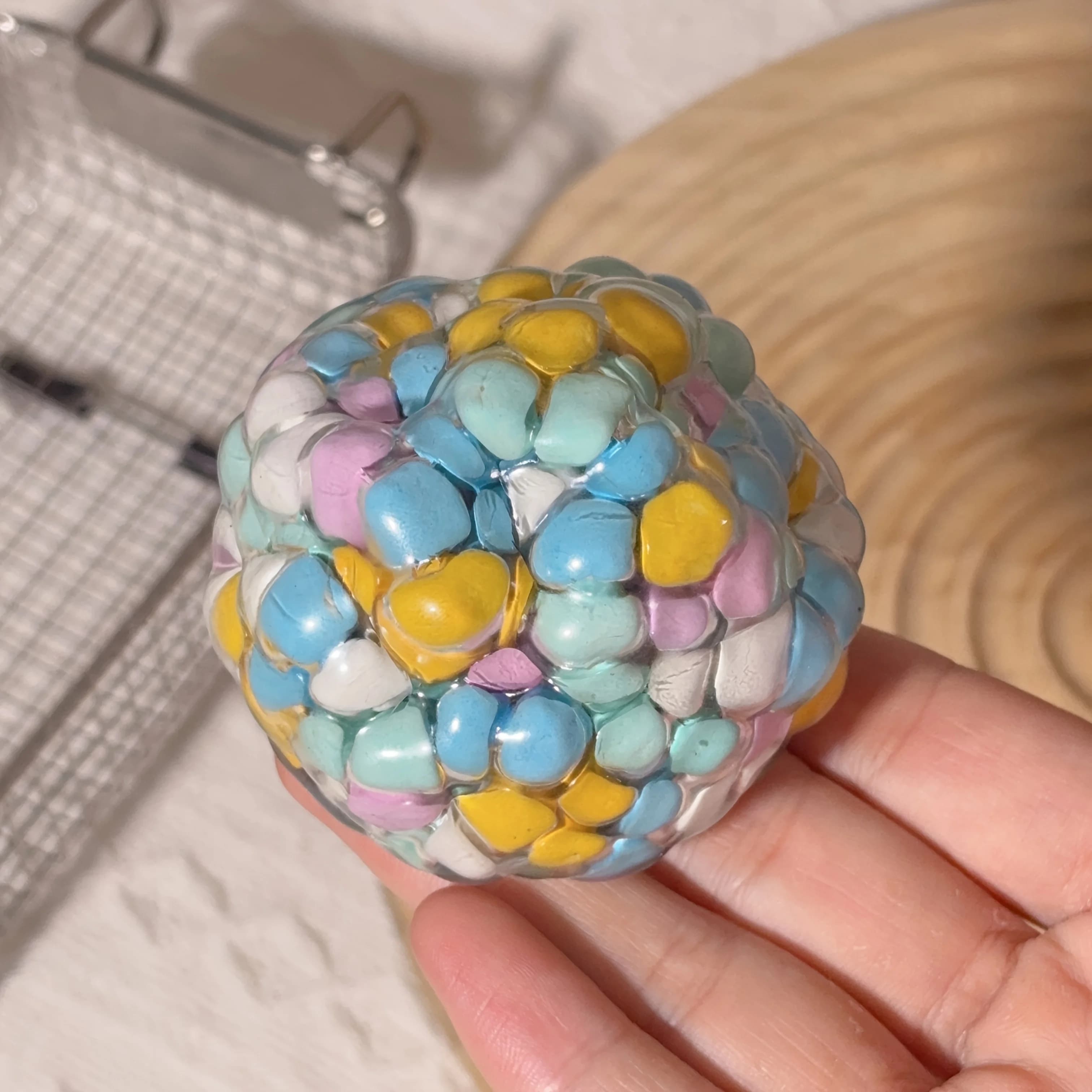 Pallina Antistress in TPR con Olio Essenziale – Giocattolo Rilassante Profumato allo Zucchero, Antistress per Esercizio Manuale, Riempitivo per Cesto di Pasqua e Premio per la Classe