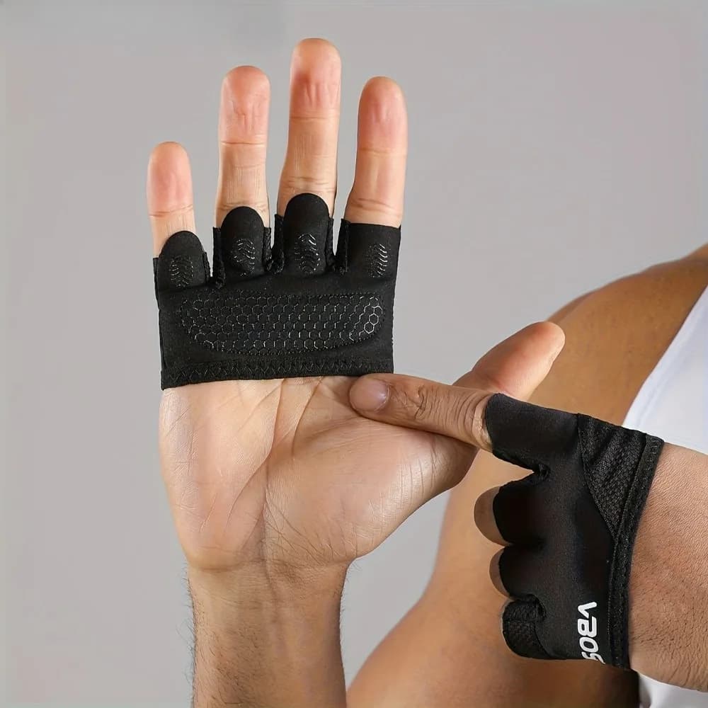 Training Gloves for Men and Women, Anti-slip and Breathable Design, Half-Size, Gym, Fitness