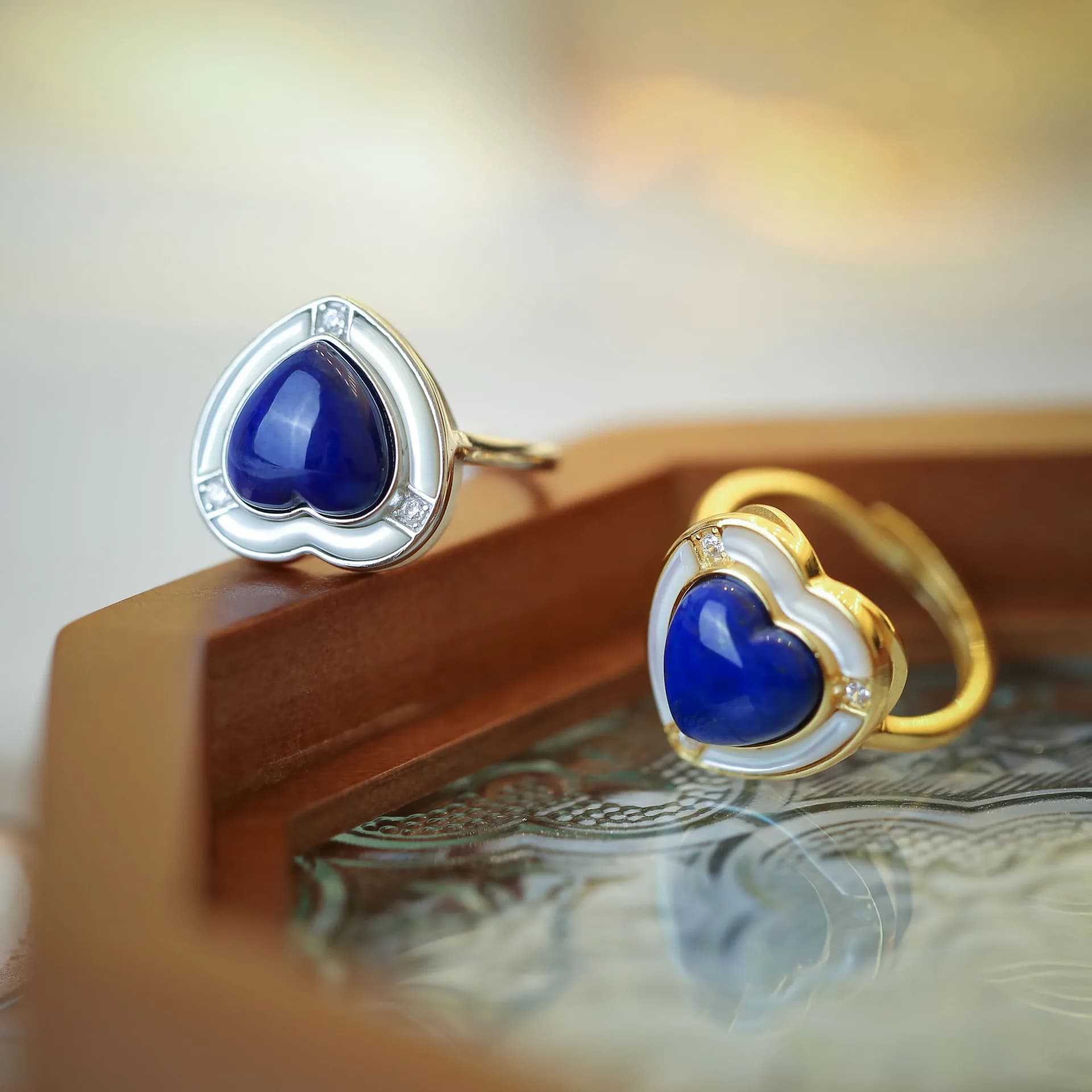 Anello in lapislazzuli placcato oro in argento sterling S925 Love White Shell Temperamento di lusso leggero All-match
