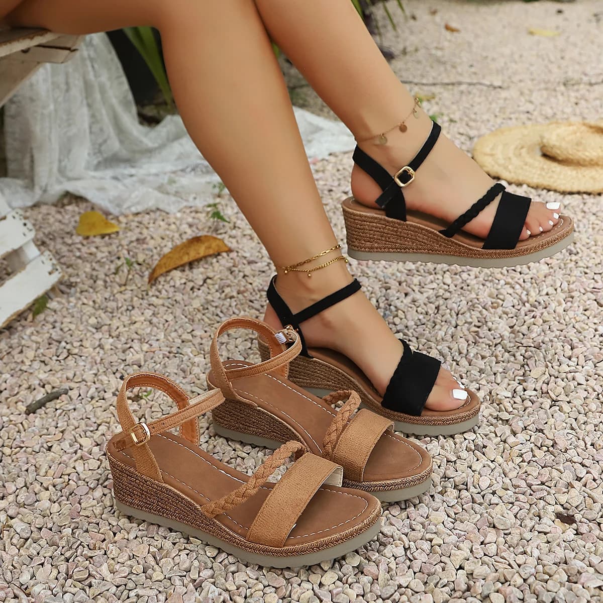 *Fashionable and Sexy Buckle Party Hot Selling Sandals Summer New Round Toe Wedge Heel Comfortable Casual Sandals for Women