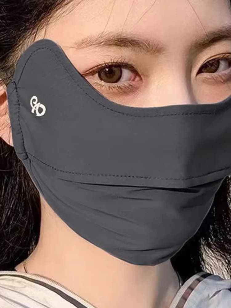 Solar Protective Silk Mask Breathable with Eye Protection, Anti-UV Sports Mask at Stereoscopic Fish Skeleton - Grigia