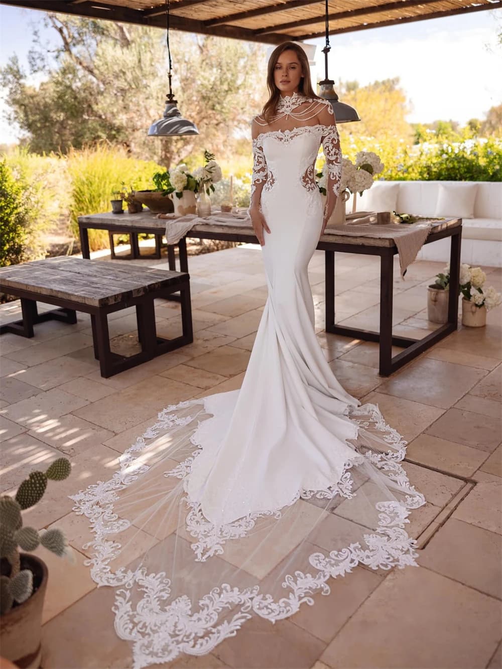 Abito da sposa sexy in raso bianco personalizzato con scollo a barca formale maniche lunghe abiti da sposa Dreamy Mermaid Court Train Vestido De Novia