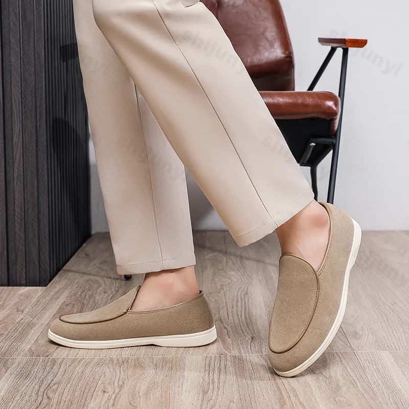 Men Flat Loafers Frosted Suede Flat Shoes Comfortable Non Slip Fashion Loafers 2025 Lightweight Trendy Outdoor Casual Shoes
