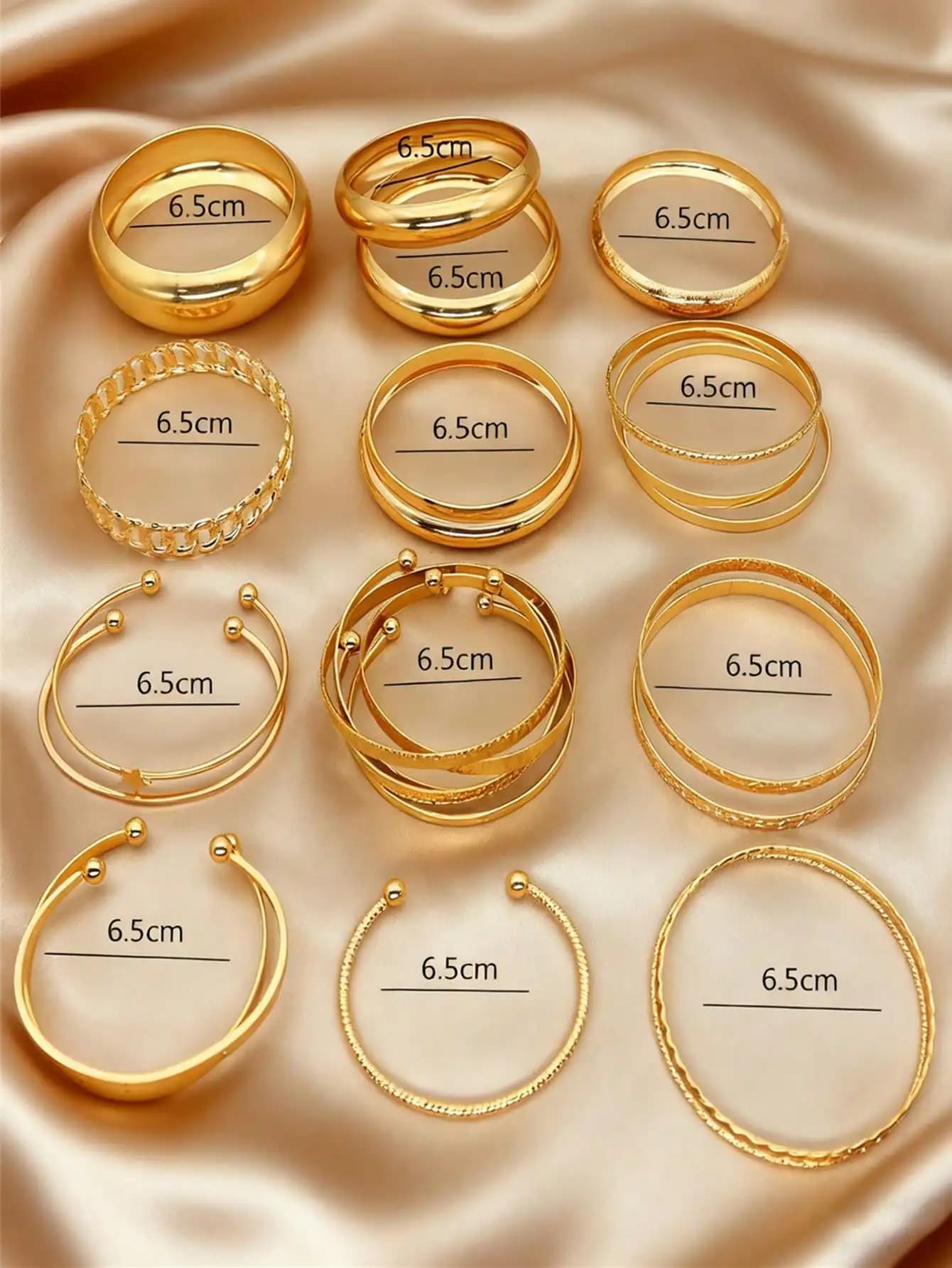 Set di bracciali impilabili con texture mista color oro per donna