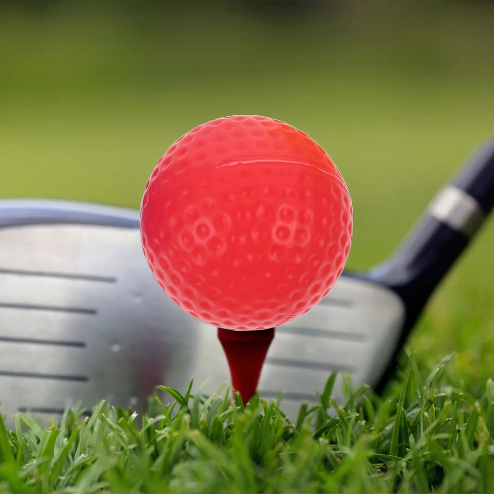 16 Palline da Golf da Allenamento Piccole, Vuote, Colorate in Plastica, per Appassionati di Golf, Adulti e Adolescenti, Portatili e Comode