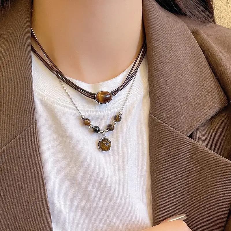 Collana con ciondolo marrone vintage per donna ragazza collana autunno inverno collana con ciondolo in pietra marrone in pelle girocollo impilabile