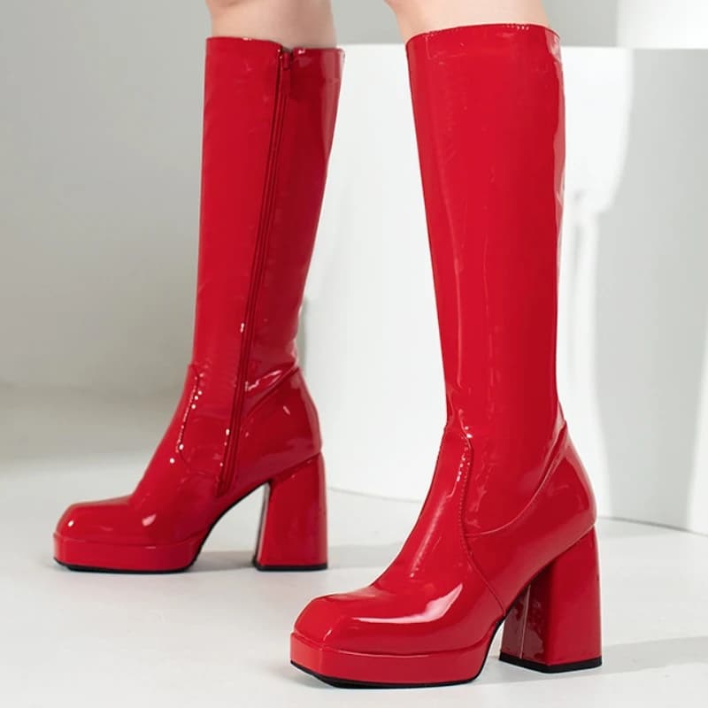 Stivali alti al ginocchio neri bianchi rossi Piattaforma da donna Scarpe autunnali invernali da donna Scarpe lunghe da donna in vernice sexy Stivali di grandi dimensioni 45