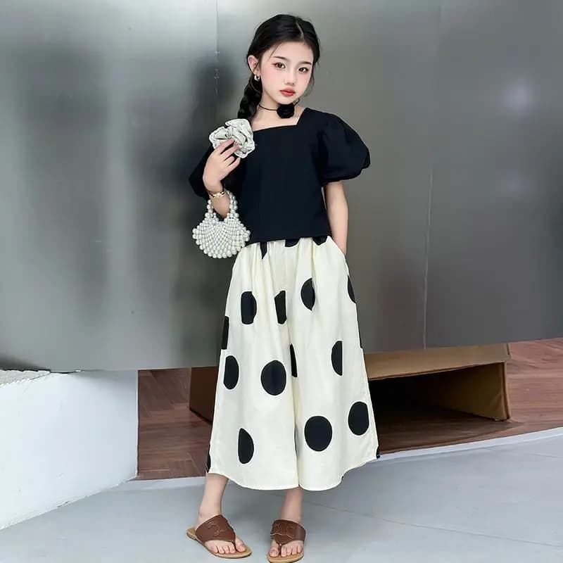 Set per ragazza estiva Set di vestiti per ragazze 10 12 anni Vestito per bambini Abbigliamento per la casa per bambini 2025 T-shirt per bambini nuova Ragazza 4