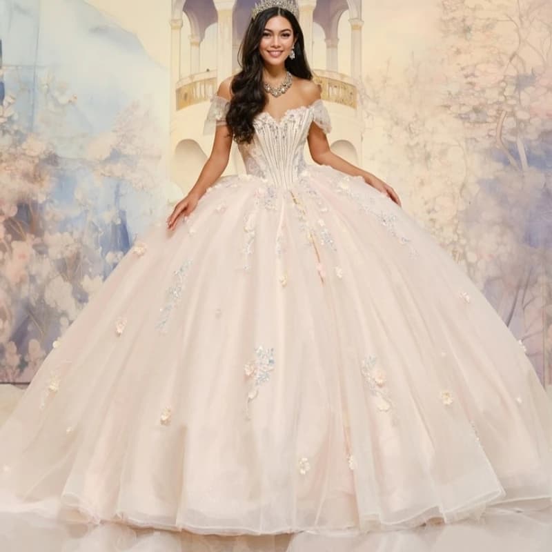 Champagne lucido Abiti stile Quinceanera Abito da ballo con spalle scoperte Applique Perline di fiori Tull Sweet 16 Dress Abiti 15 De Anos