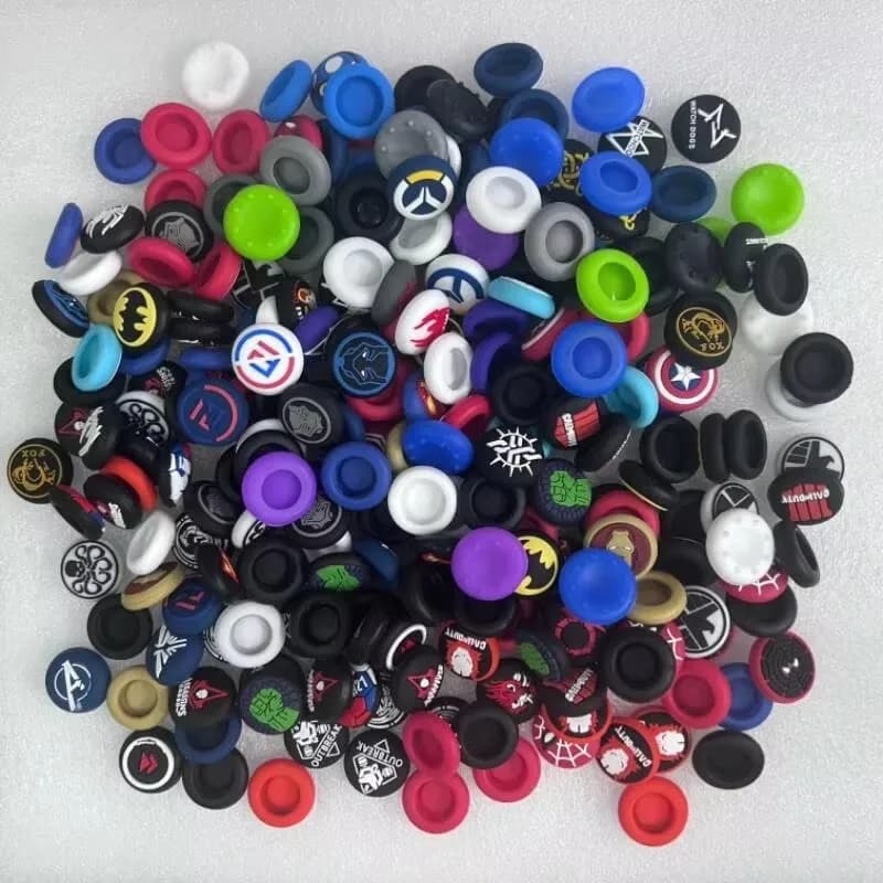 50 pz/lotto Spedizione Casuale Colore Della Miscela per Ps4 Ps5 per Xboxone Serie SX Joystick Thumb Stick Grip Tappo In Silicone