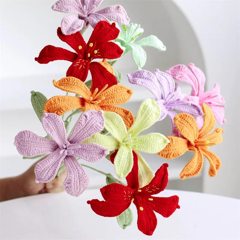2026 Nuova Boutique Micro Gancio Fiori di lana All'uncinetto a mano Alstroemeria Fiore artificiale Bouquet lavorato a mano Prodotto finito