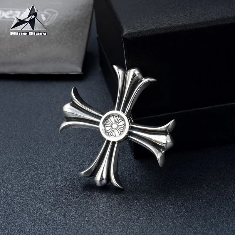 Mini Fidget Spinner Creativo in Metallo, Giocattolo Antistress per Adulti, Strumento EDC per Concentrazione e Sollievo dallo Stress in Ufficio