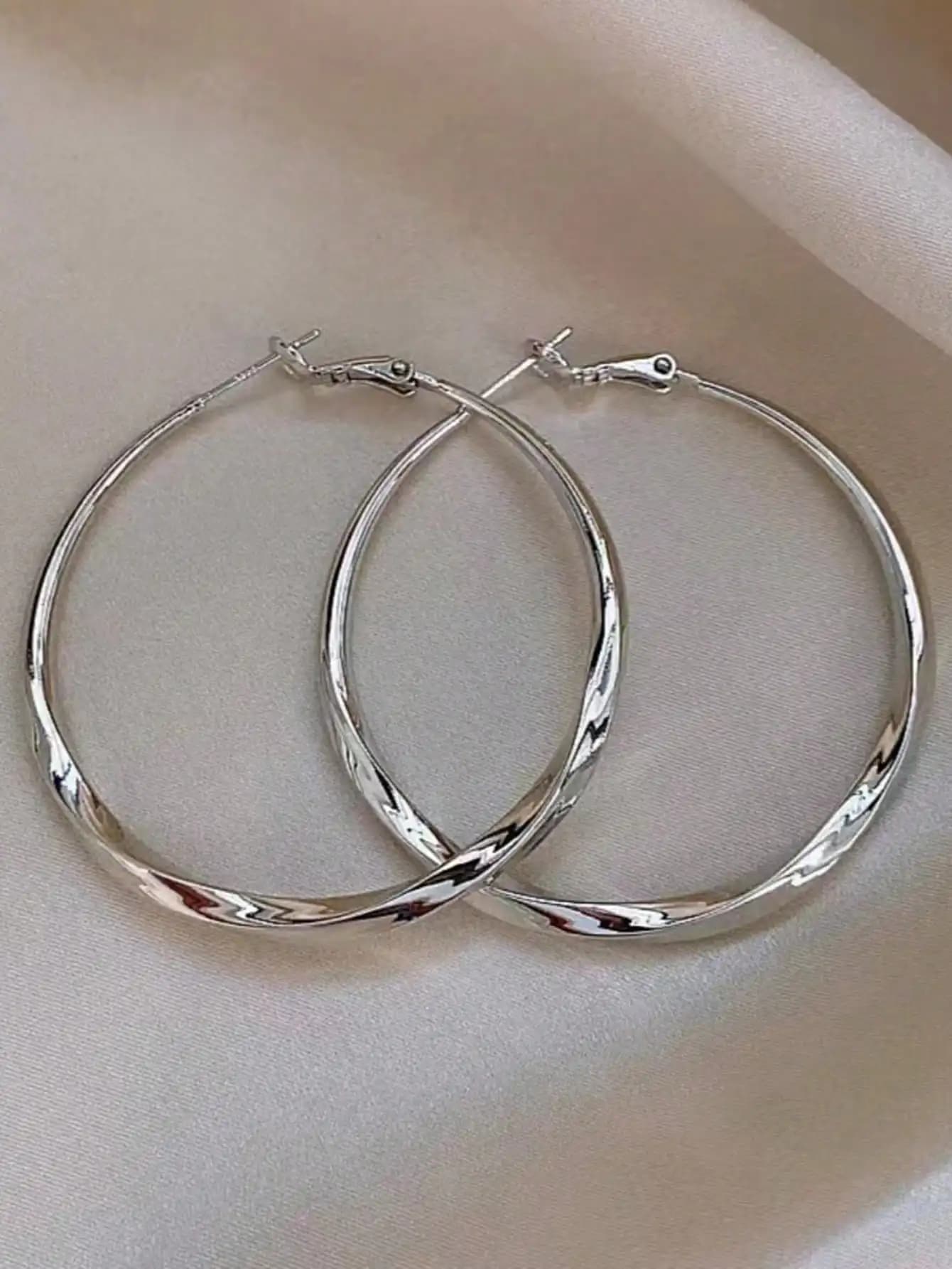 Orecchini a Cerchio Grandi in Argento Stile Y2K, Semplici ed Eleganti, Lussuosi e alla Moda