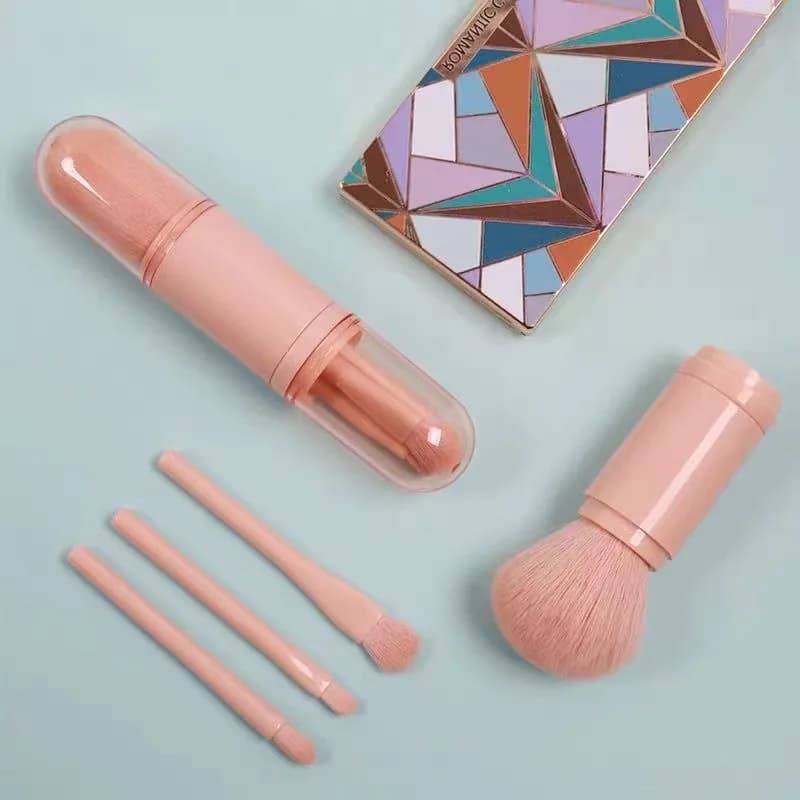 Pennello per trucco morbido e soffice 4 in 1 Set di pennelli per trucco Pennello per trucco professionale retrattile per fondotinta in polvere Ombretto