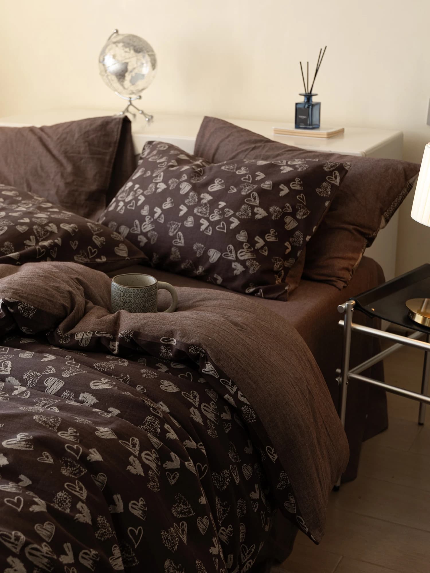 New 2026 Retro Cotton Linen Bedding Four-Piece Set Embroidered Bed Sheet Cover Pure Color Bedding 18m Four Seasons