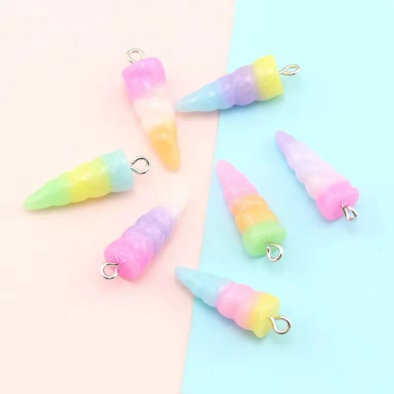9*24mm 10pc carino simulato corno di unicorno resina charms fai da te decorazione artigianale ricerca di gioielli per realizzare orecchini collana accessorio
